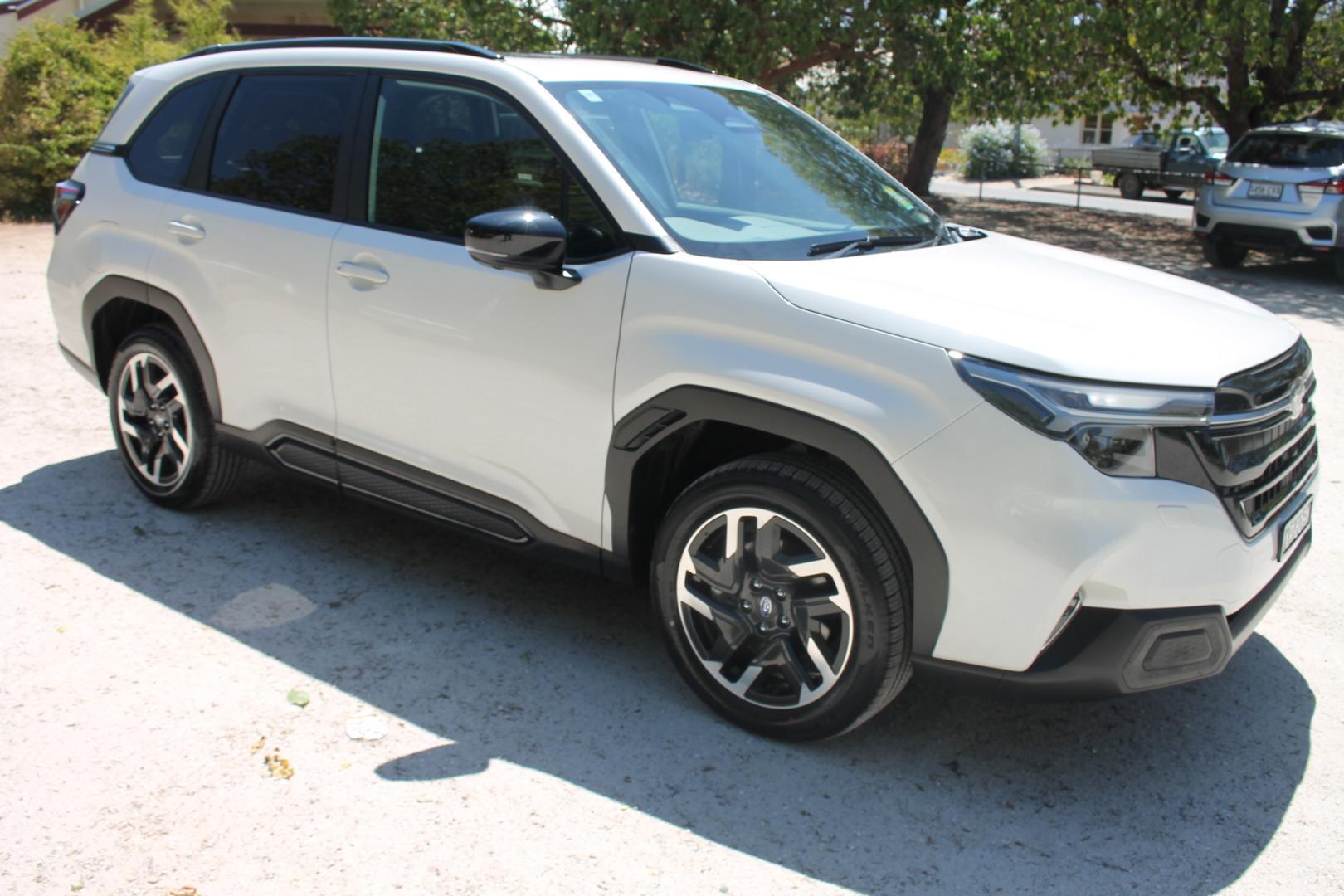 2025 Subaru Forester Touring — photo 20