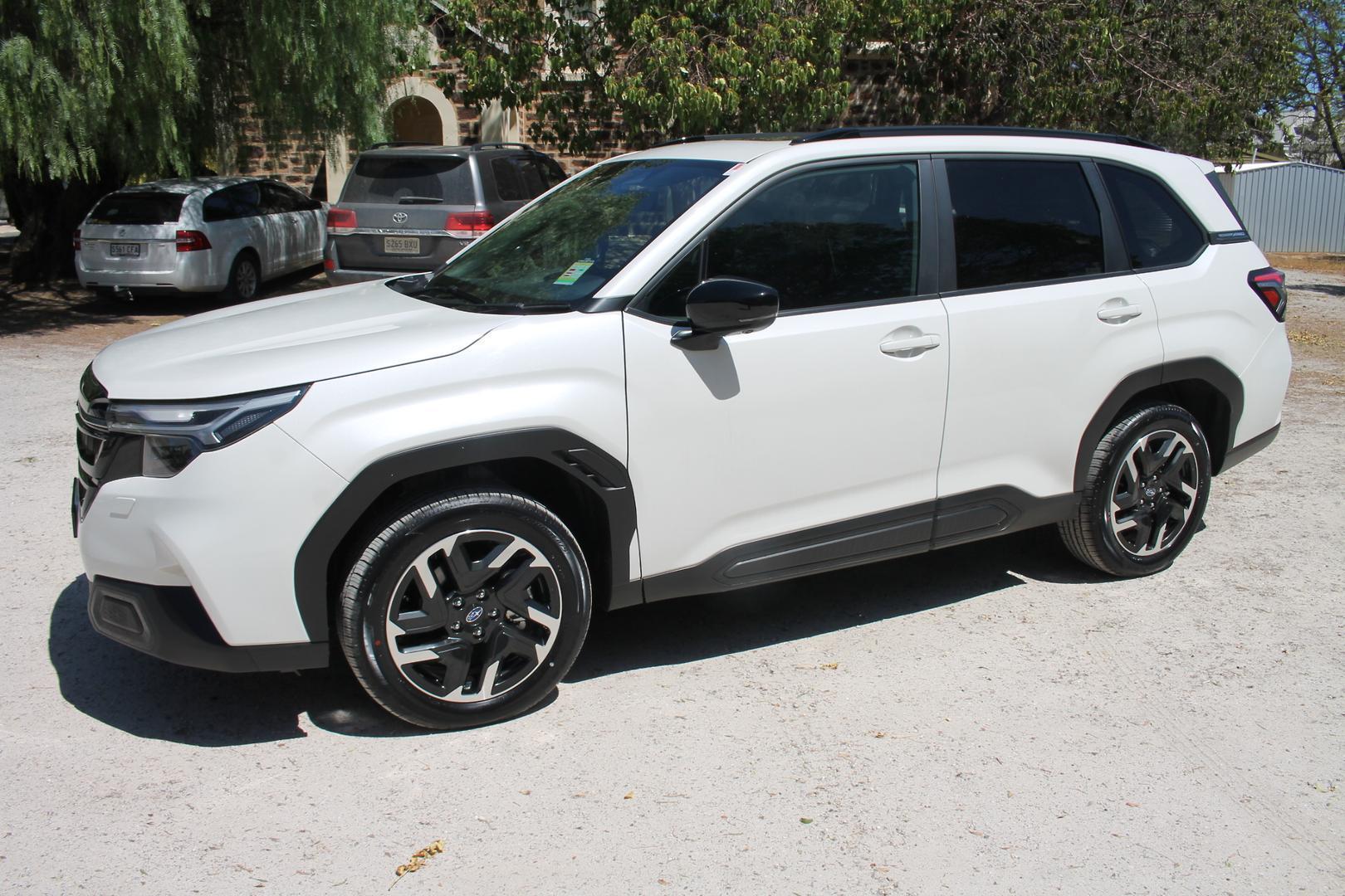 2025 Subaru Forester Touring — photo 22