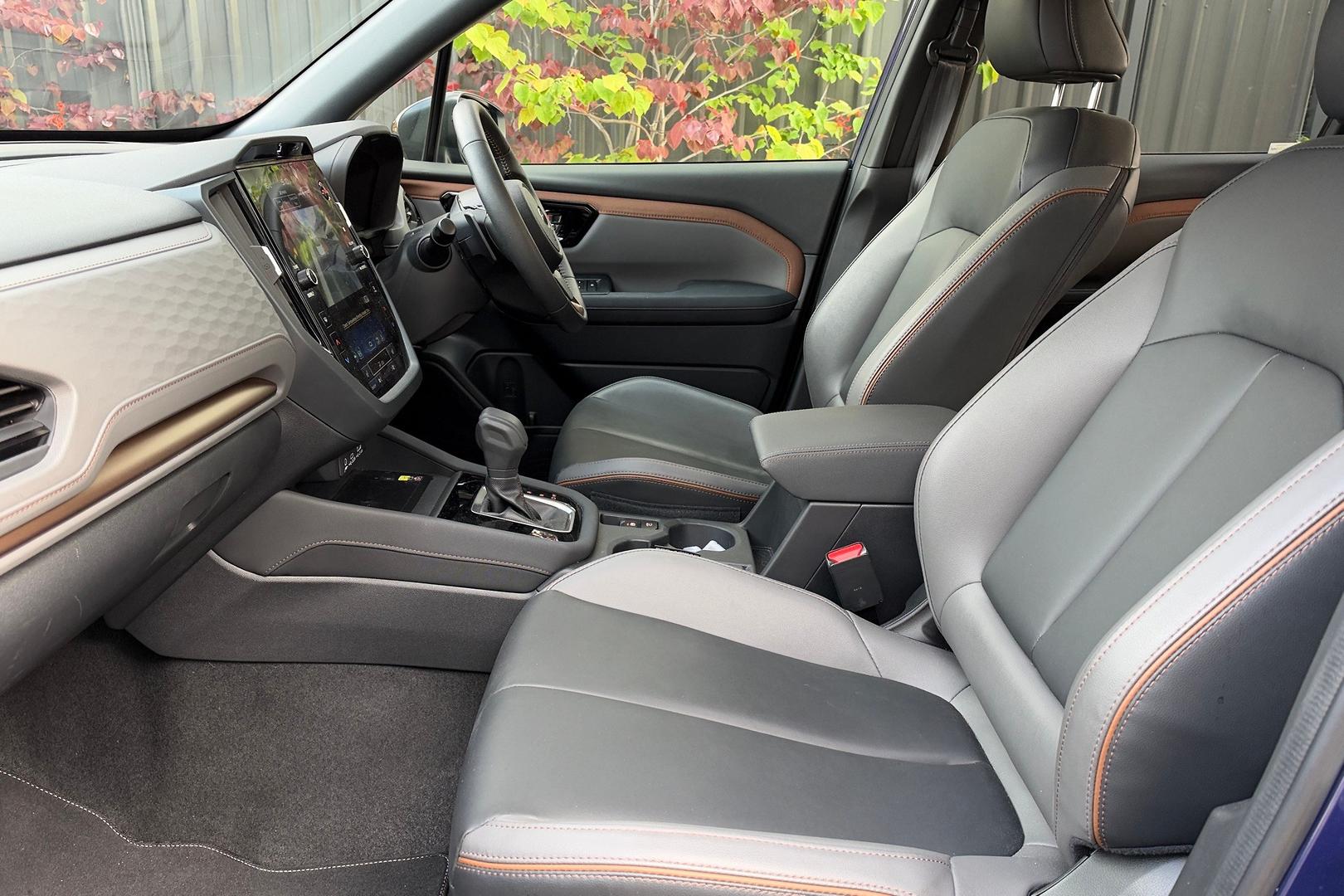 2025 Subaru Forester Hybrid Sport — photo 8