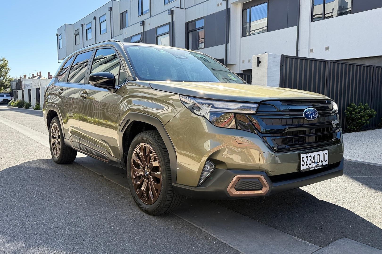 2025 Subaru Forester Hybrid Sport — photo 1