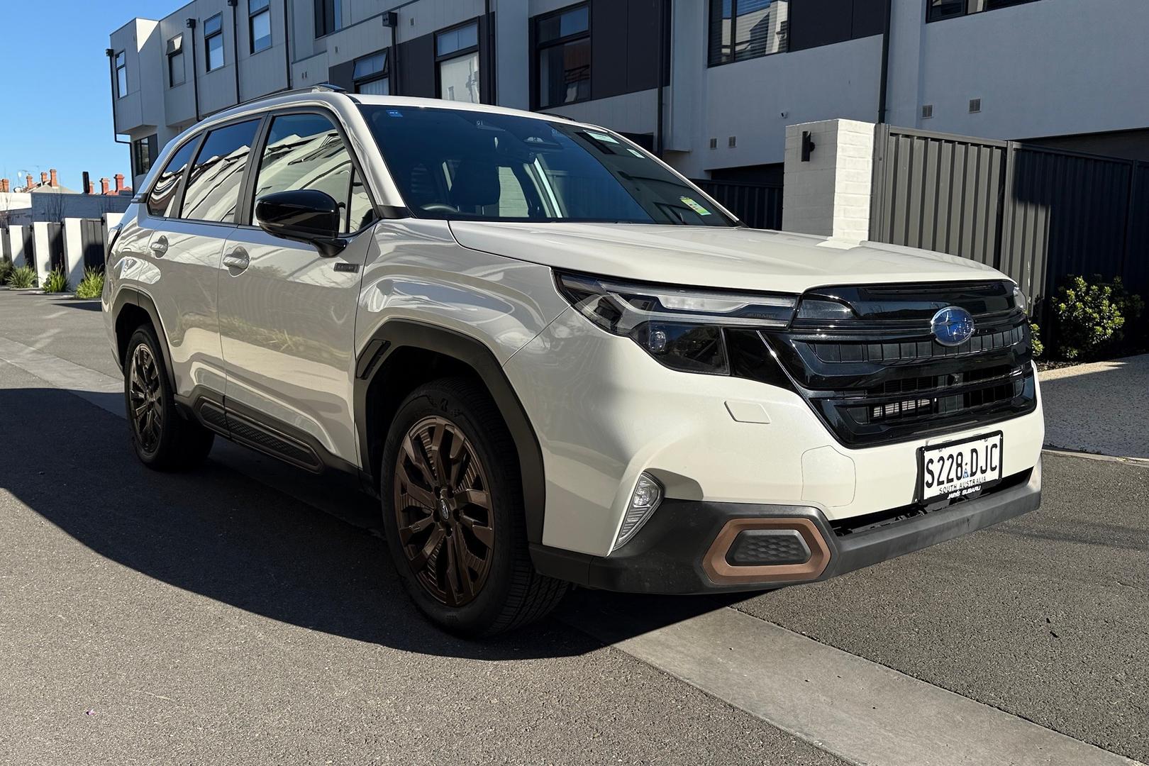 2025 Subaru Forester Hybrid Sport — photo 1