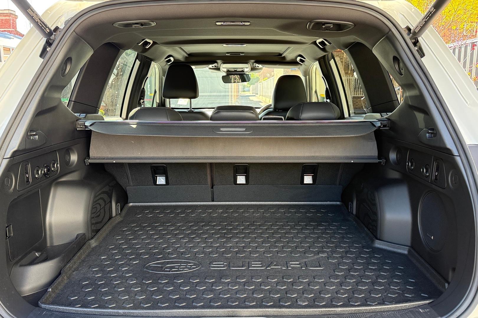 2025 Subaru Forester Hybrid Sport — photo 12