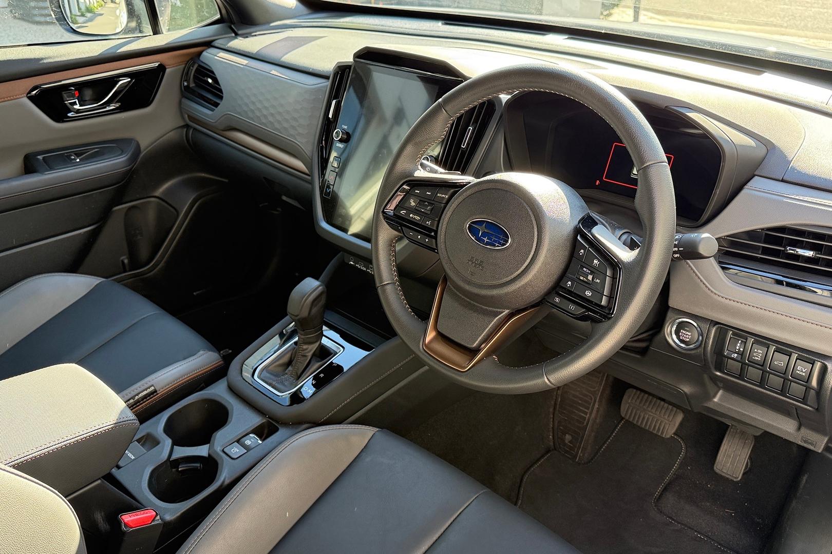 2025 Subaru Forester Hybrid Sport — photo 9
