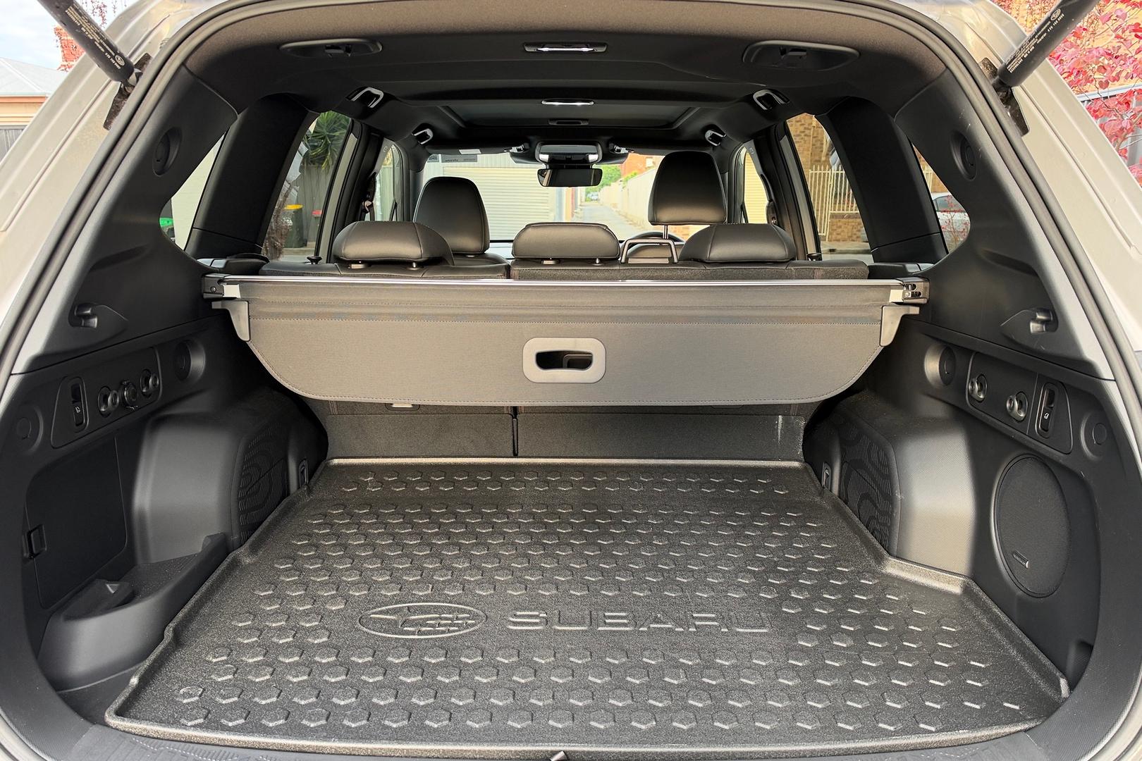 2025 Subaru Forester Hybrid Sport — photo 10