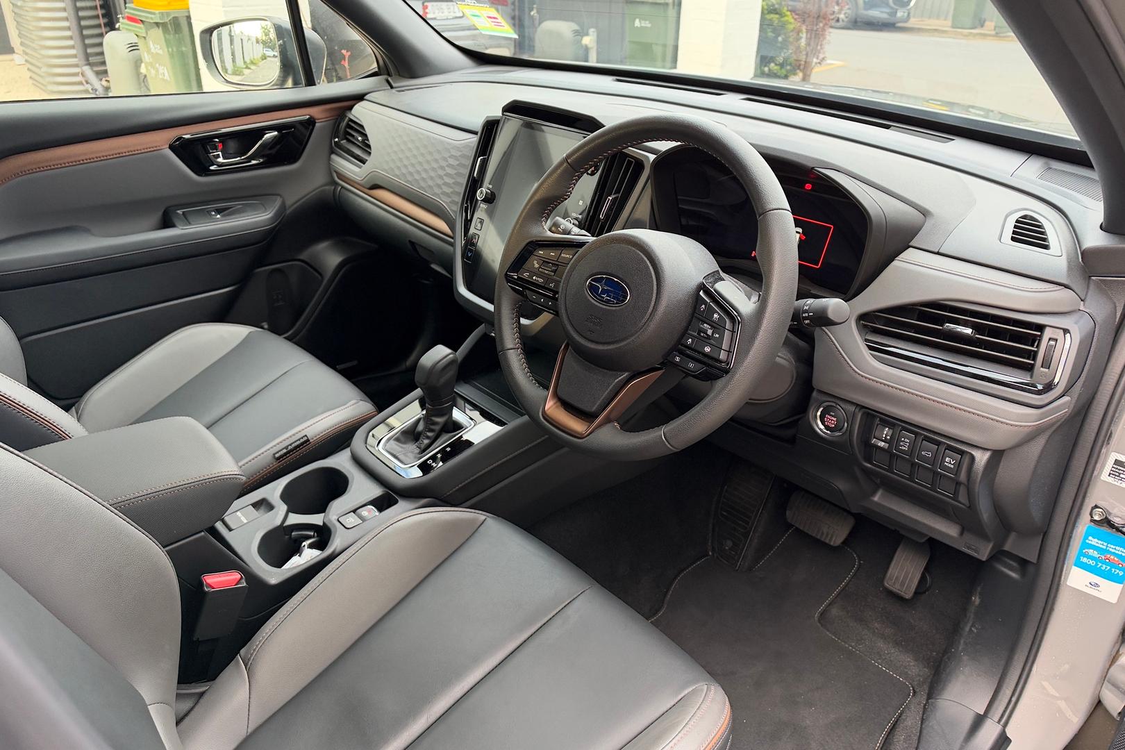 2025 Subaru Forester Hybrid Sport — photo 7