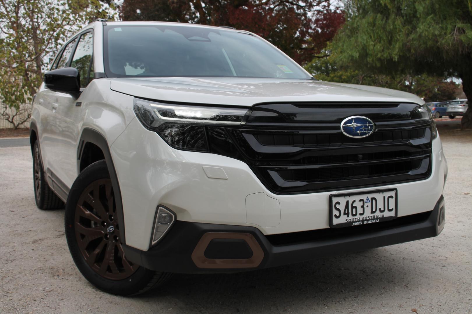 2025 Subaru Forester Hybrid Sport — photo 1