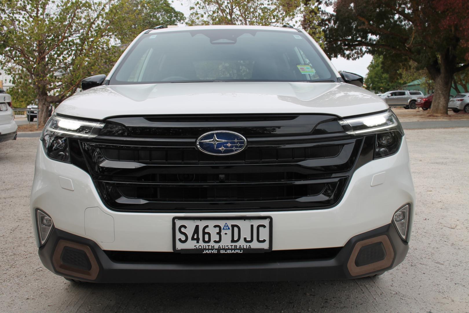2025 Subaru Forester Hybrid Sport — photo 2