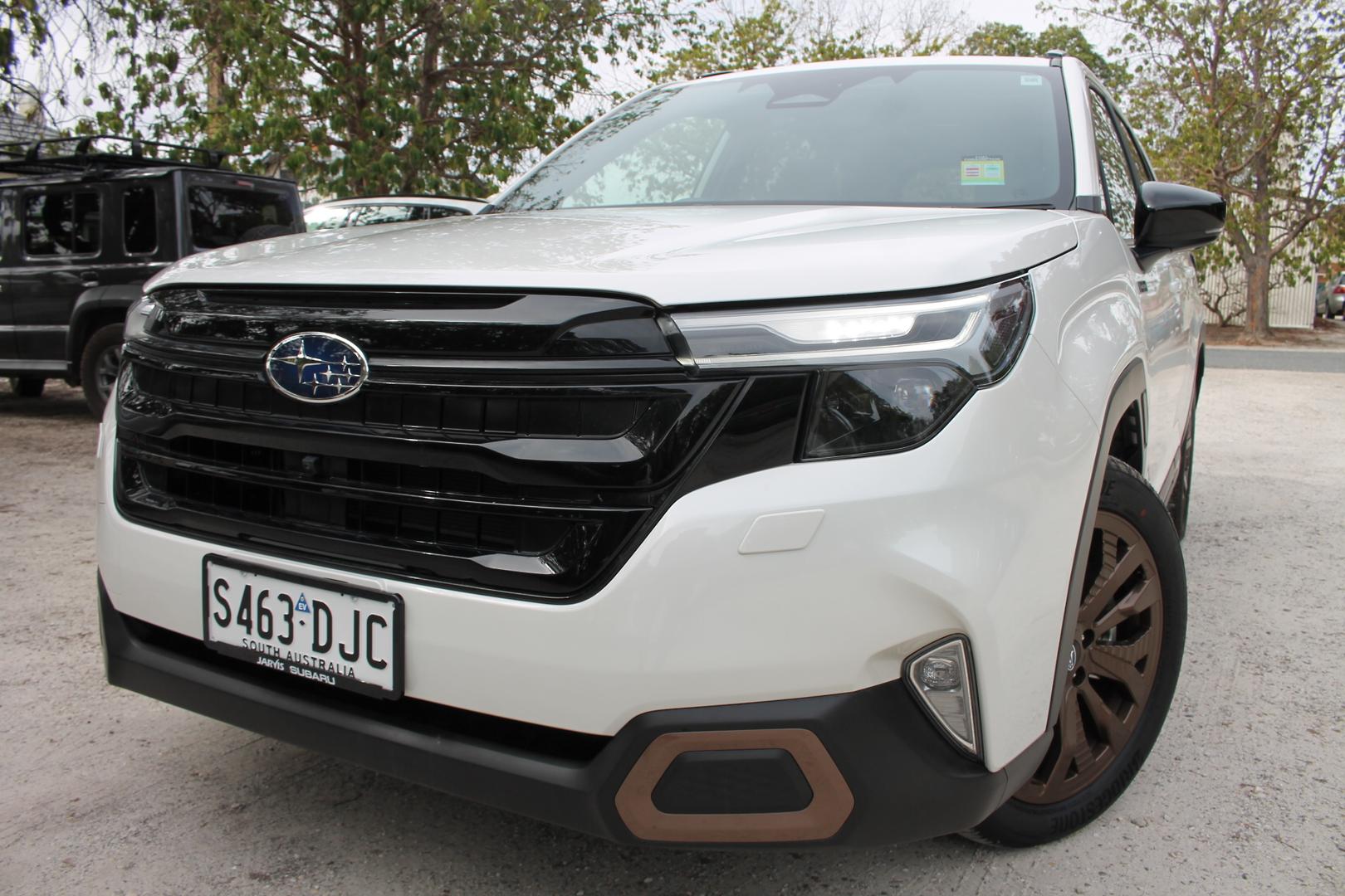 2025 Subaru Forester Hybrid Sport — photo 3