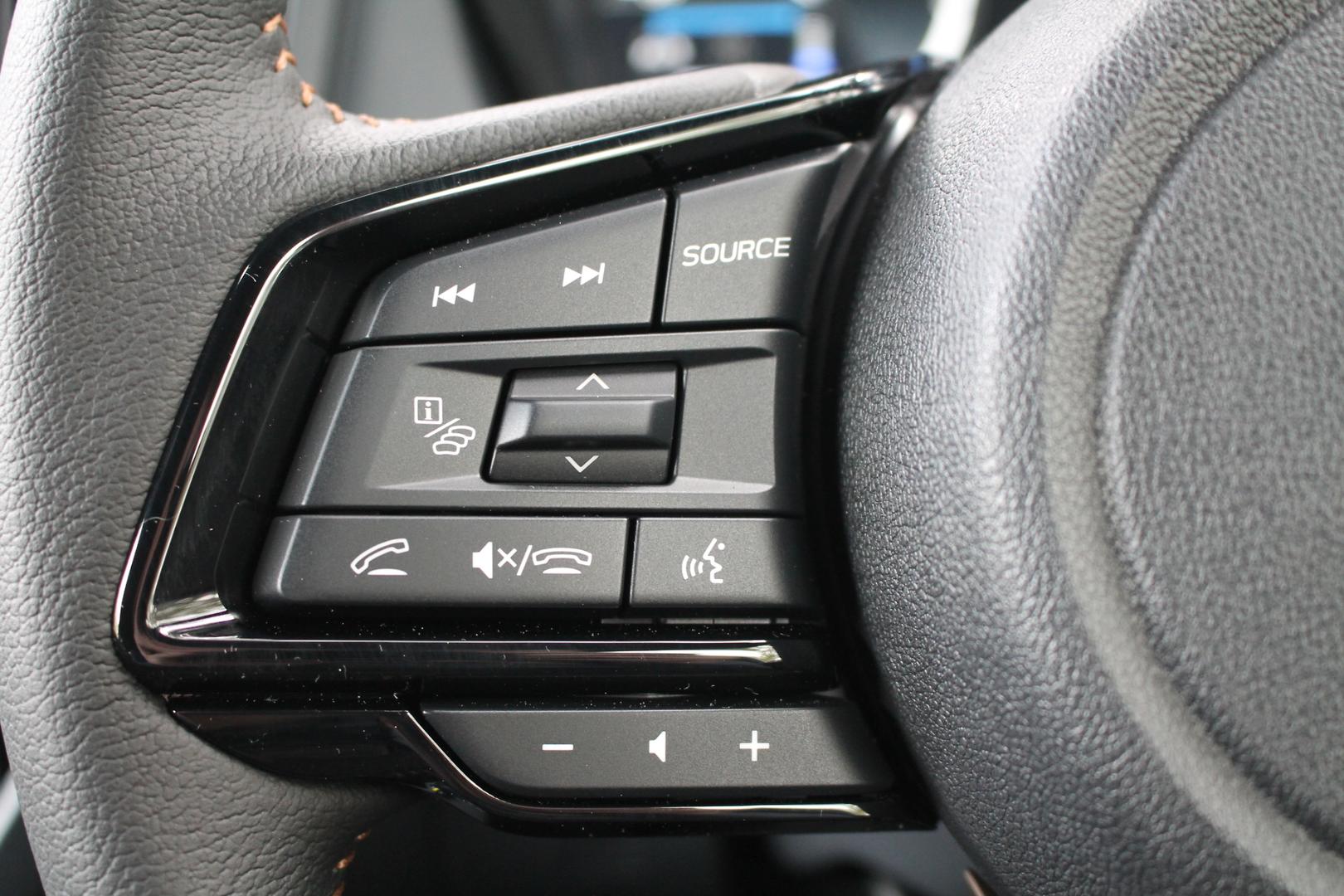 2025 Subaru Forester Hybrid Sport — photo 7