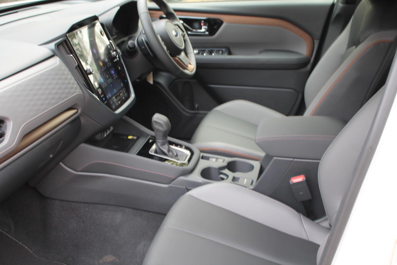 2025 Subaru Forester Hybrid Sport — photo 14