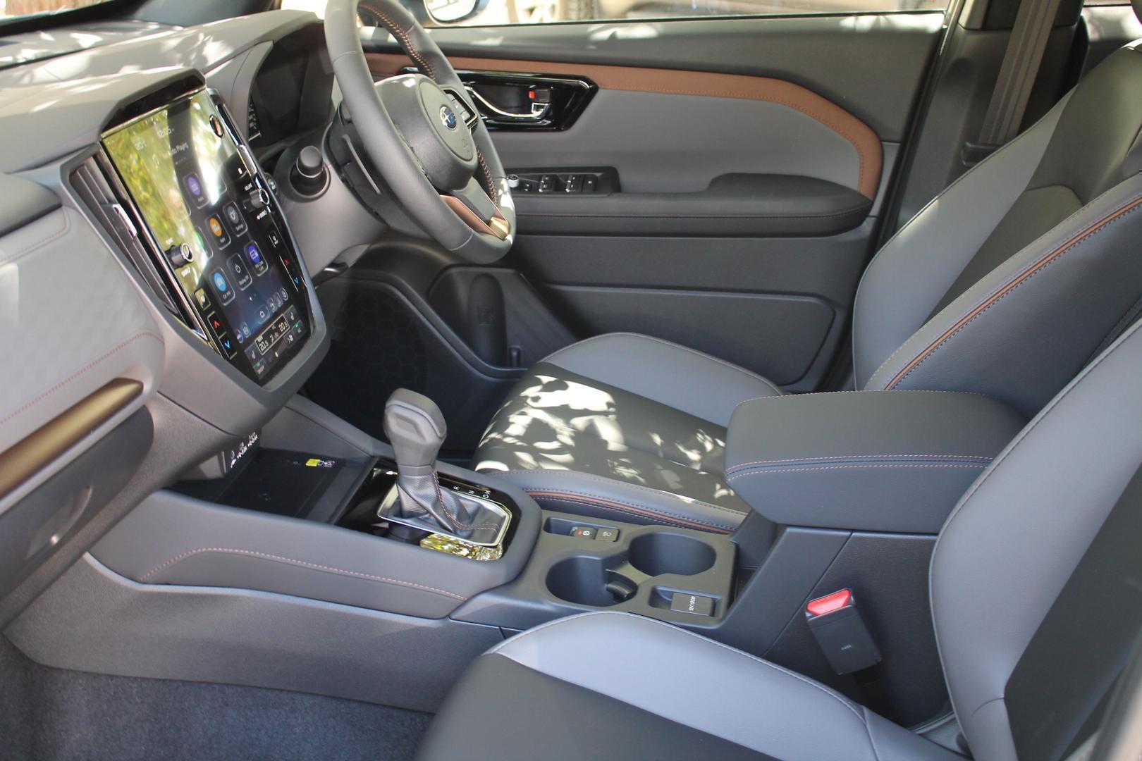2025 Subaru Forester Hybrid Sport — photo 15