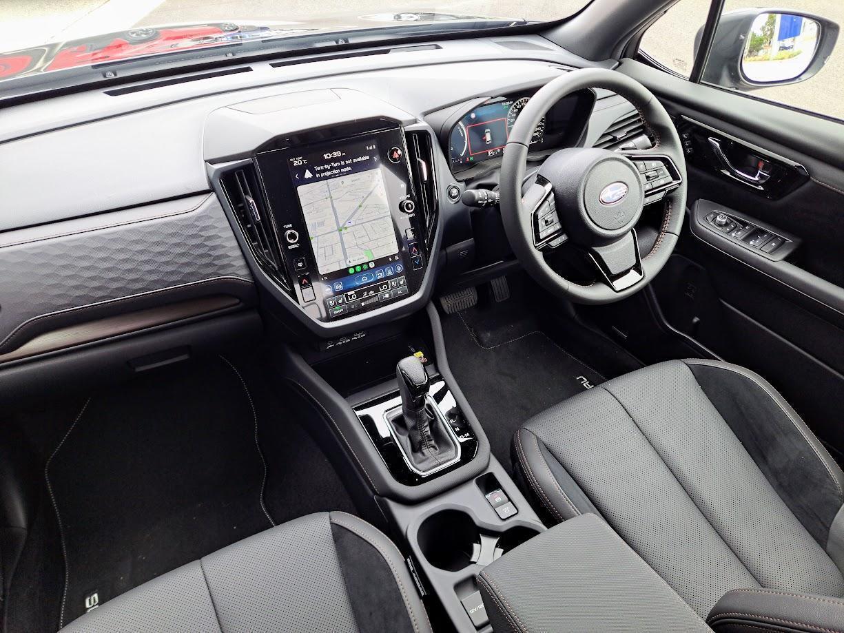 2025 Subaru Forester Hybrid Touring — photo 13