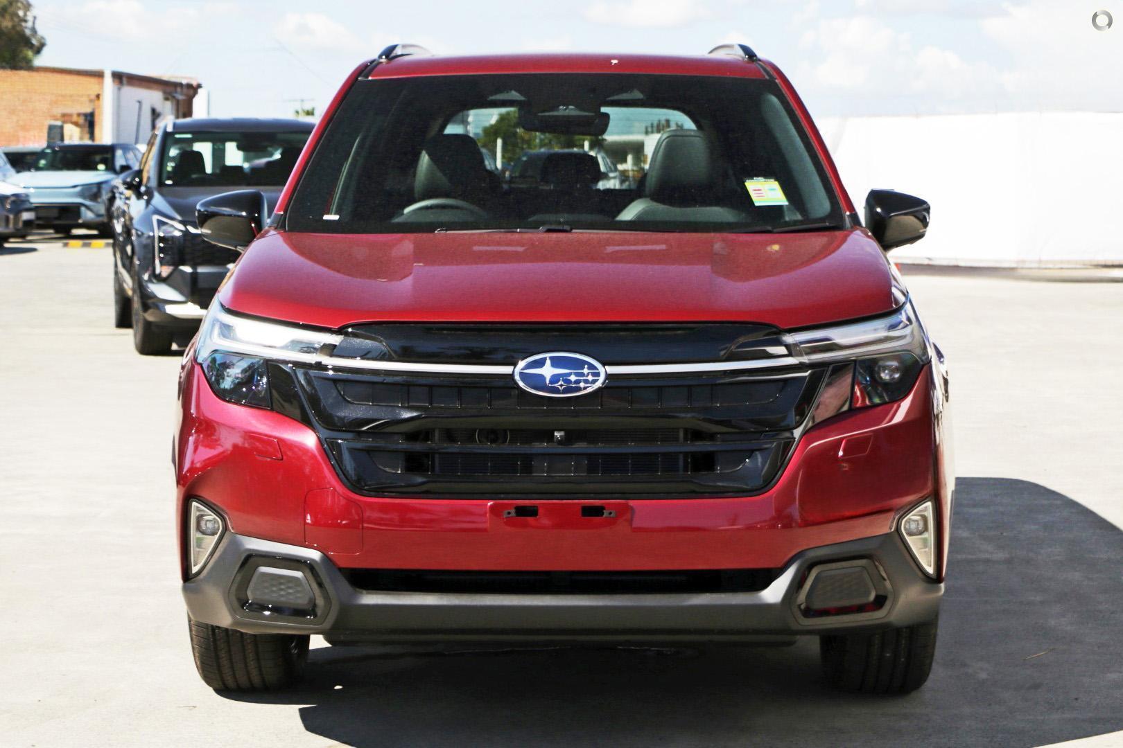 2025 Subaru Forester Hybrid Touring — photo 2