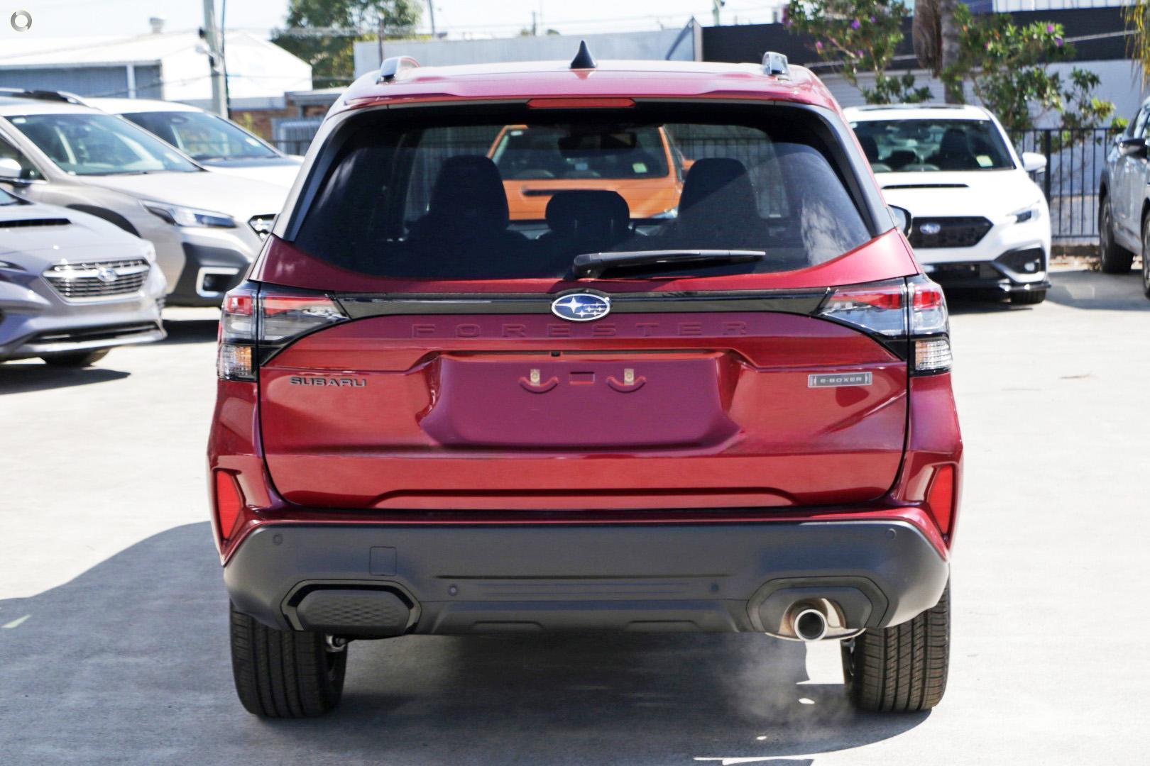 2025 Subaru Forester Hybrid Touring — photo 3