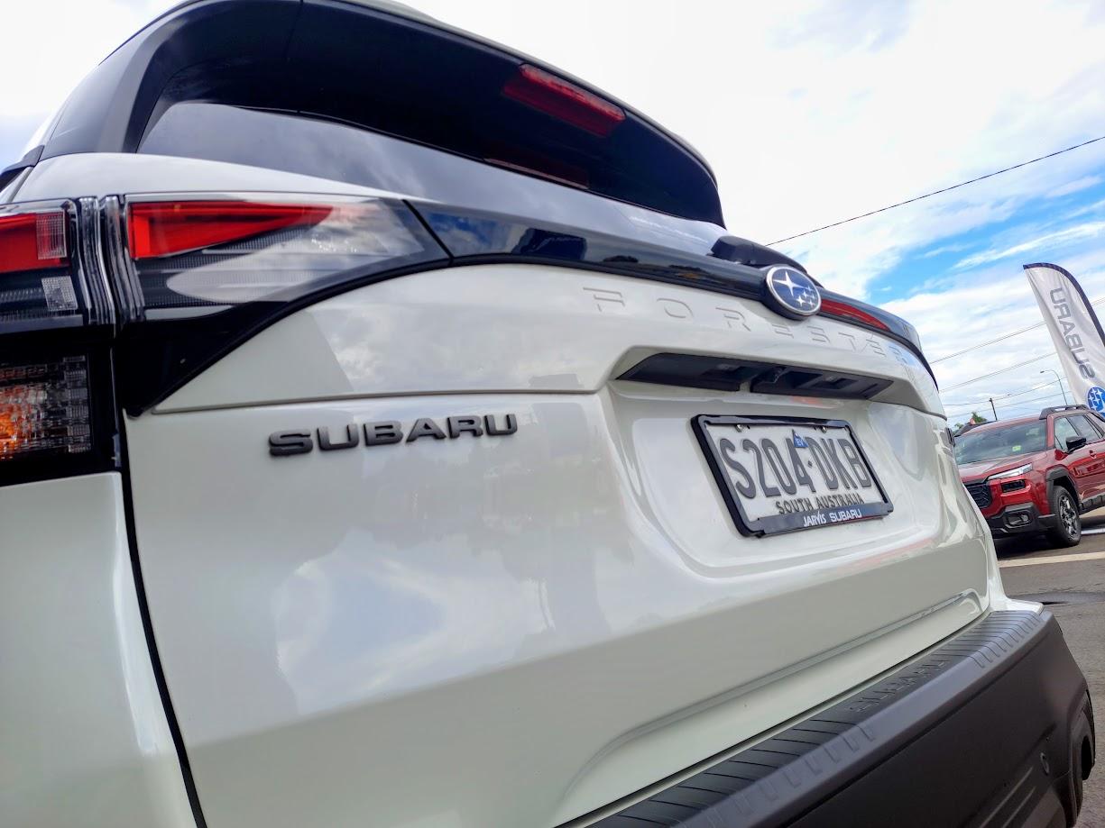 2025 Subaru Forester Hybrid Touring — photo 30