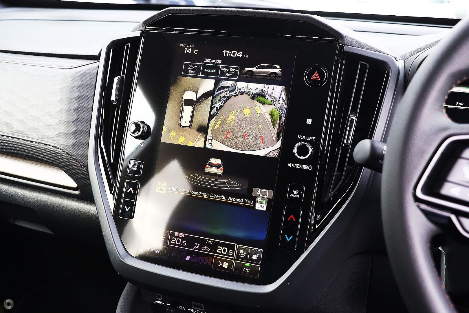 2025 Subaru Forester Hybrid Touring — photo 7