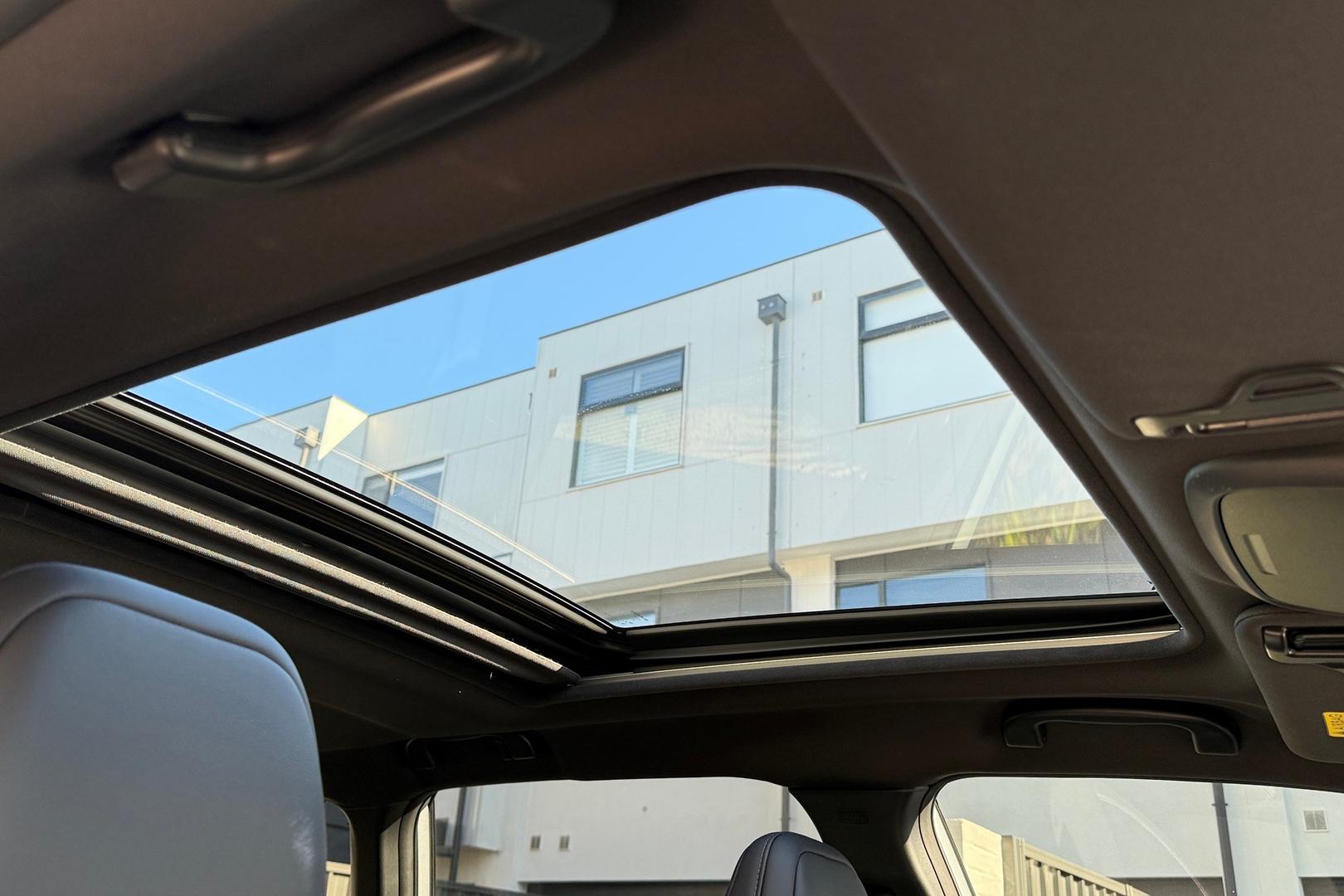 2025 Subaru Forester Hybrid Touring — photo 11