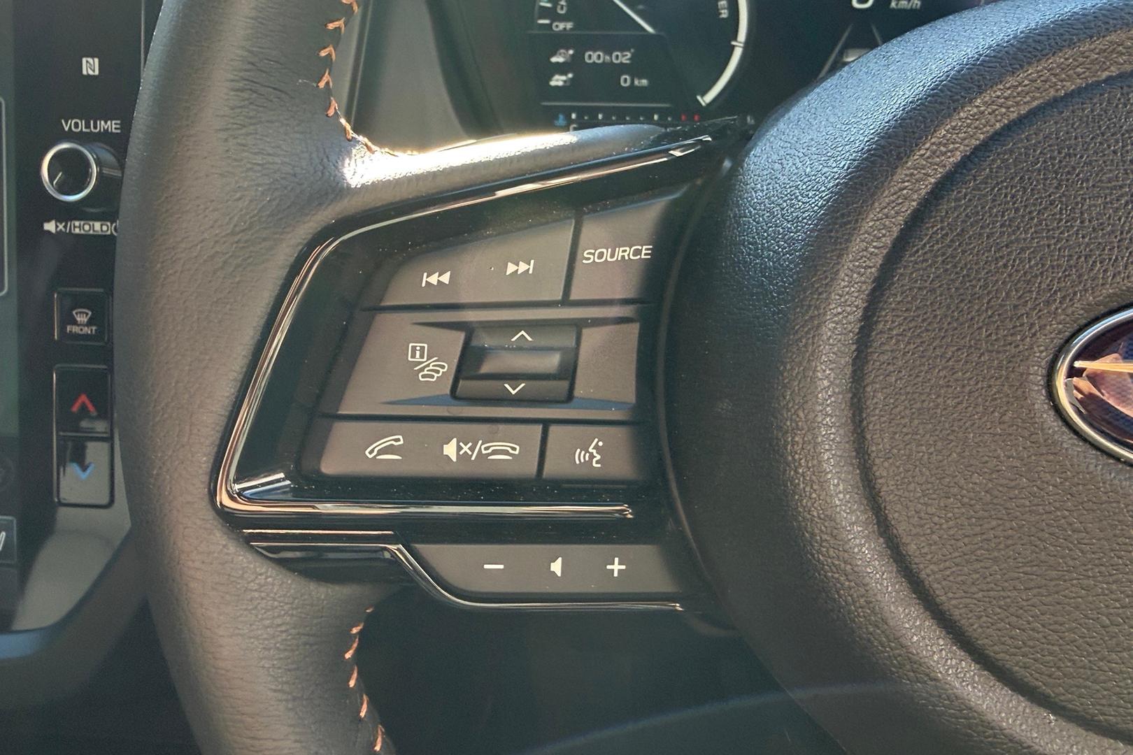 2025 Subaru Forester Hybrid Touring — photo 12