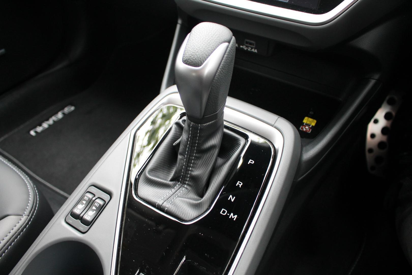 2025 Subaru Forester Hybrid Touring — photo 13