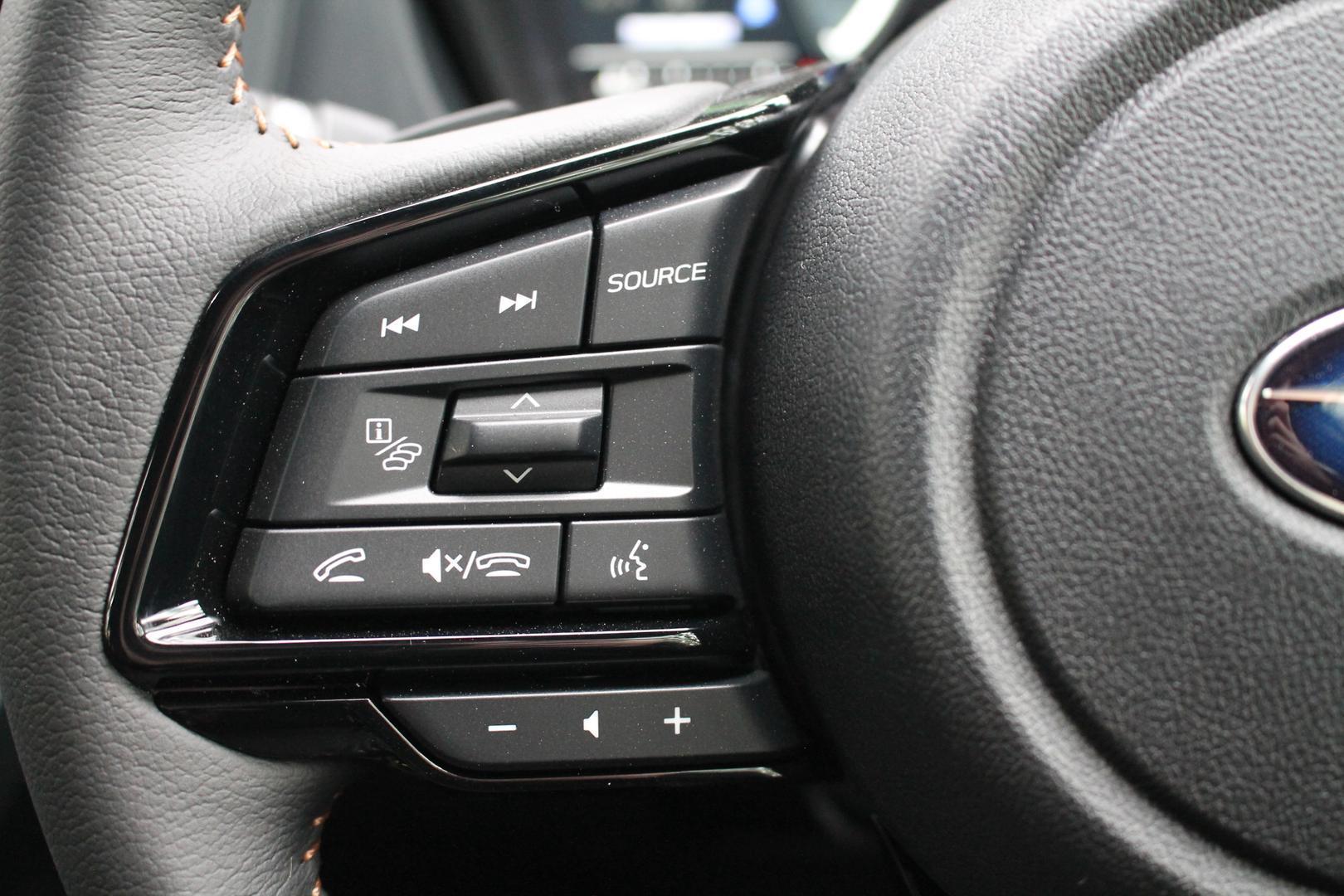 2025 Subaru Forester Hybrid Touring — photo 7