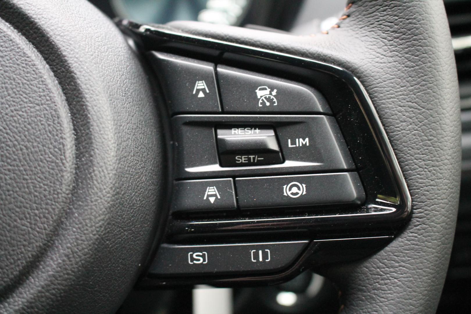 2025 Subaru Forester Hybrid Touring — photo 9