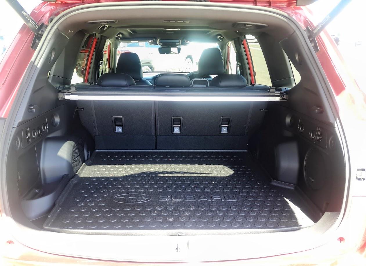 2025 Subaru Forester Hybrid Touring — photo 10