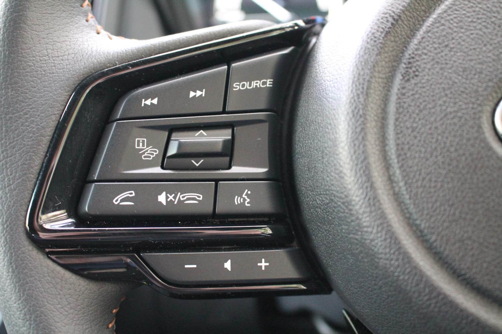 2025 Subaru Forester Hybrid Touring — photo 7