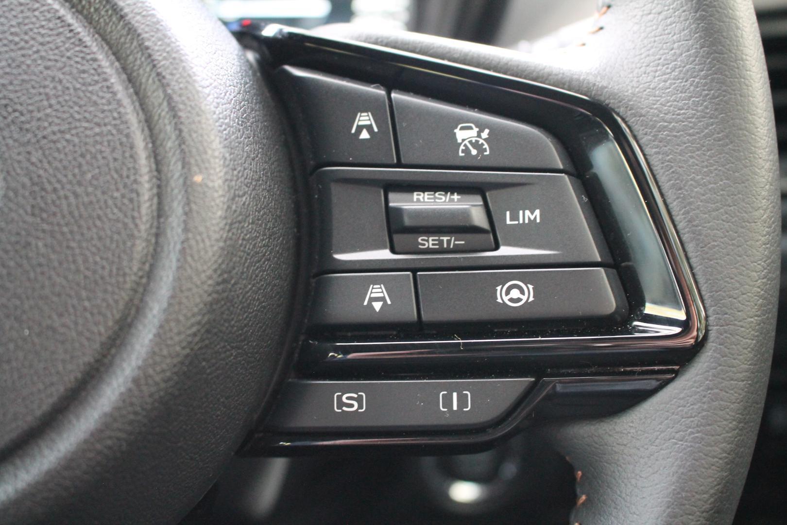 2025 Subaru Forester Hybrid Touring — photo 9