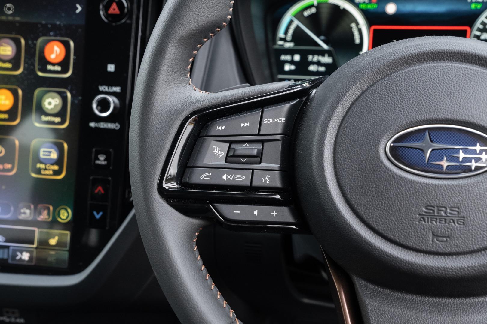 2025 Subaru Forester Hybrid Sport — photo 10