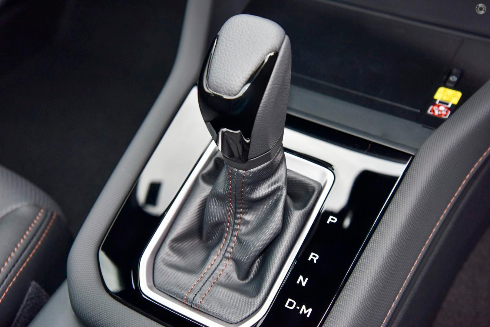 2025 Subaru Forester Hybrid Touring — photo 15