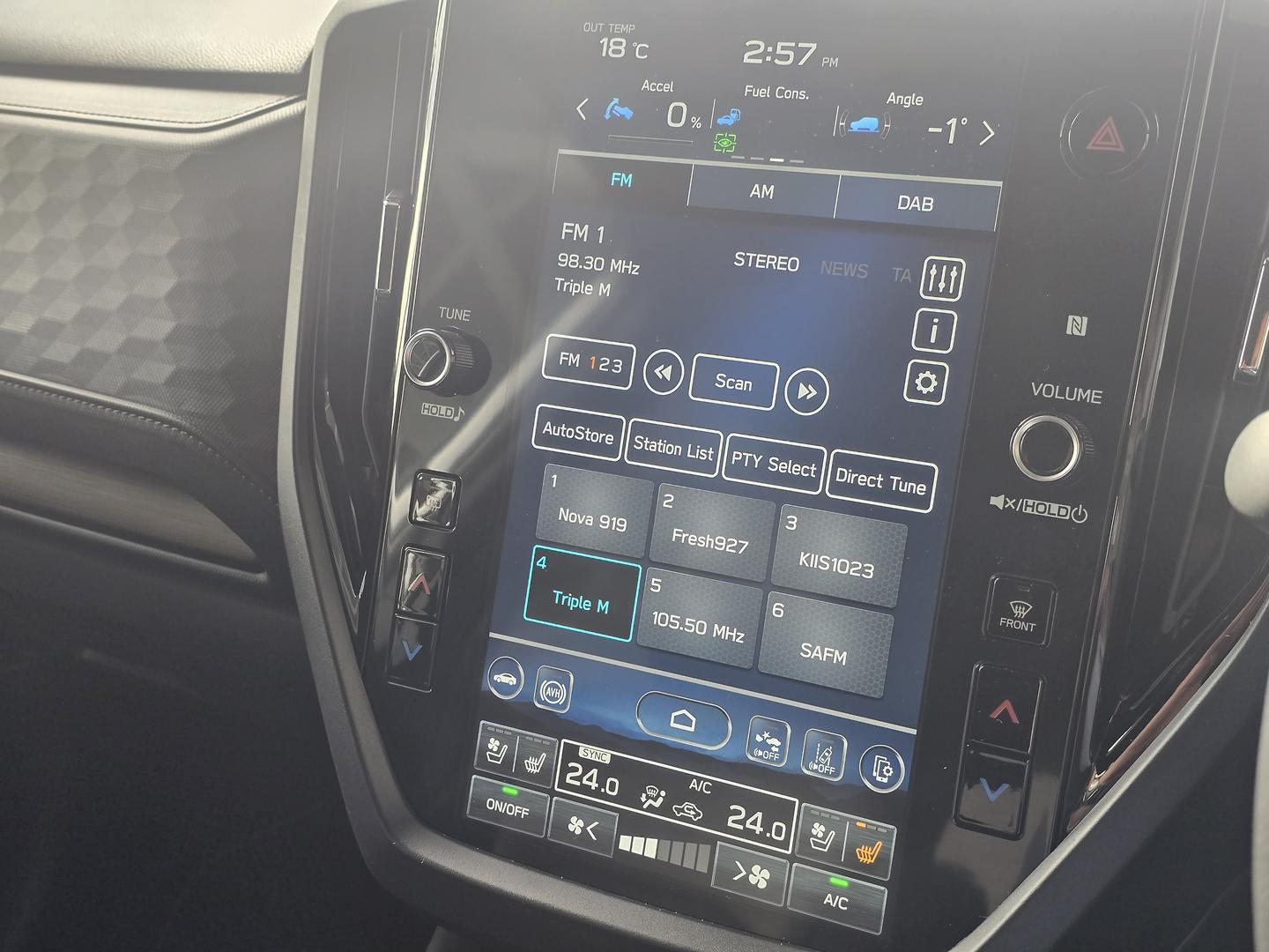 2025 Subaru Forester Hybrid Touring — photo 17