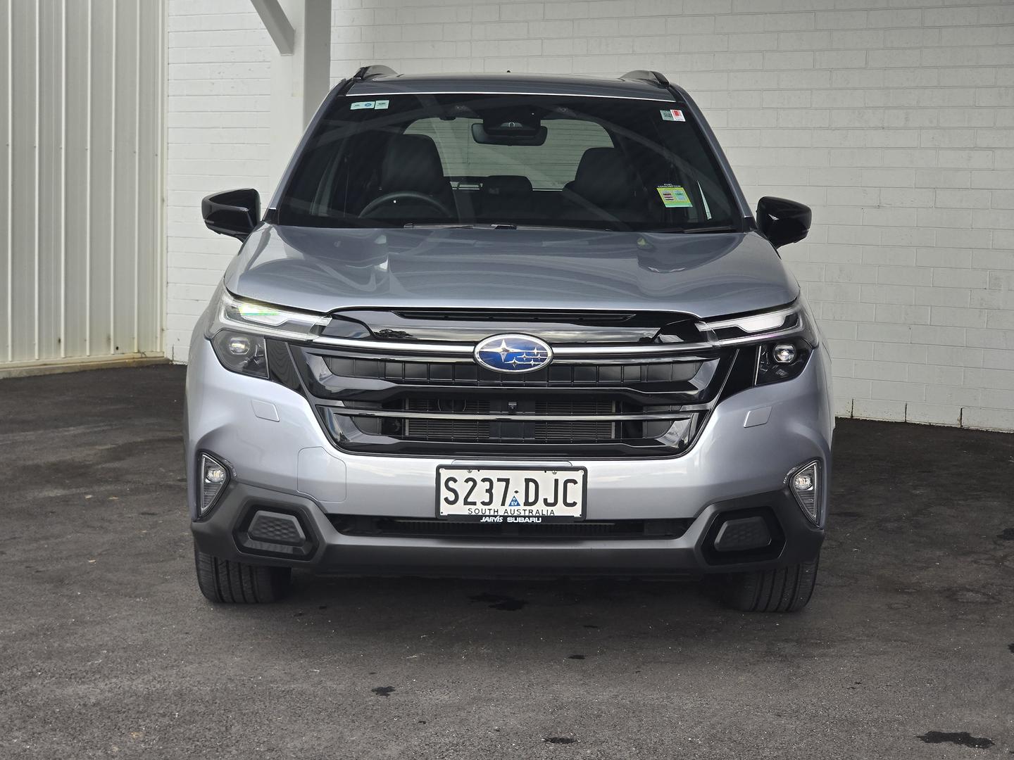 2025 Subaru Forester Hybrid Touring — photo 6