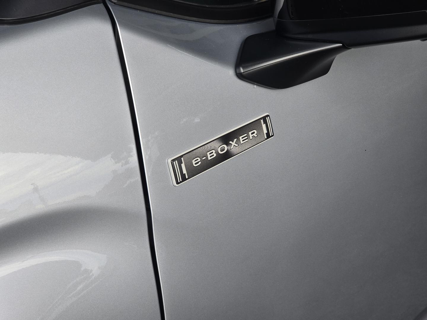 2025 Subaru Forester Hybrid Touring — photo 9