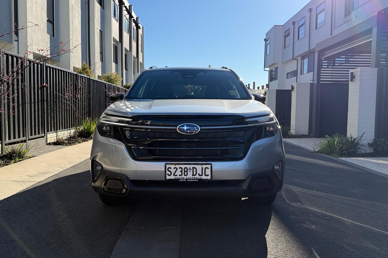 2025 Subaru Forester Hybrid Touring — photo 3