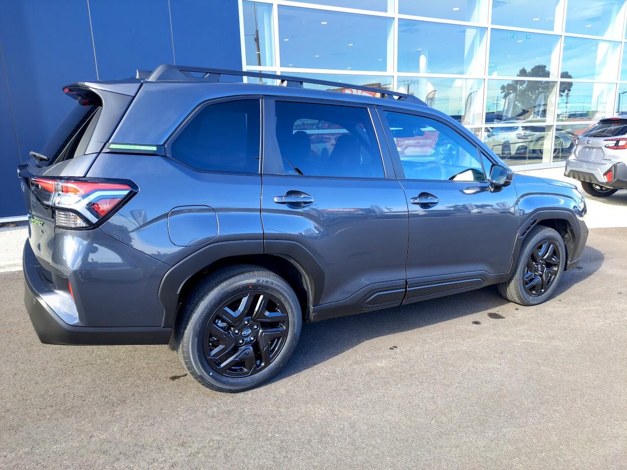 2025 Subaru Forester Sport — photo 10