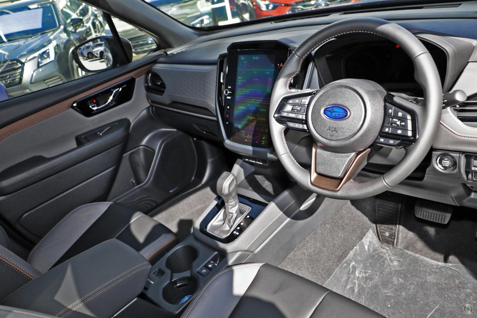 2025 Subaru Forester Hybrid Sport — photo 9
