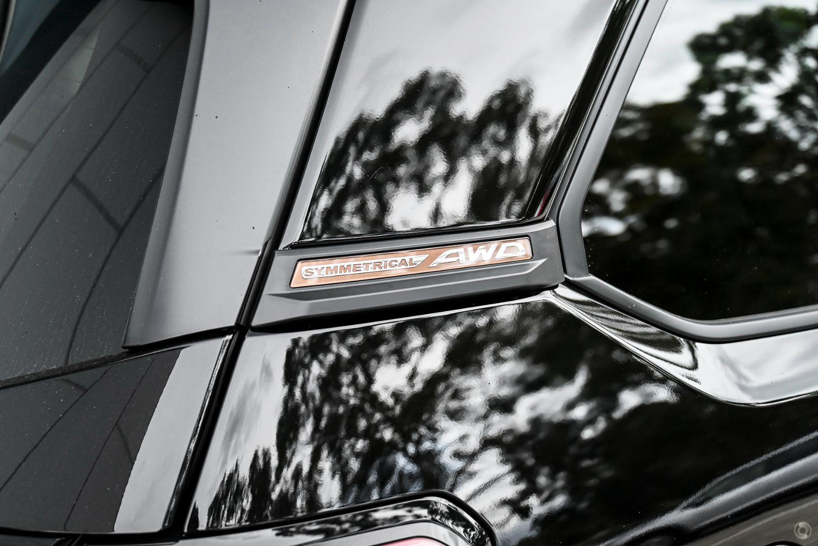 2025 Subaru Forester Hybrid Sport — photo 12