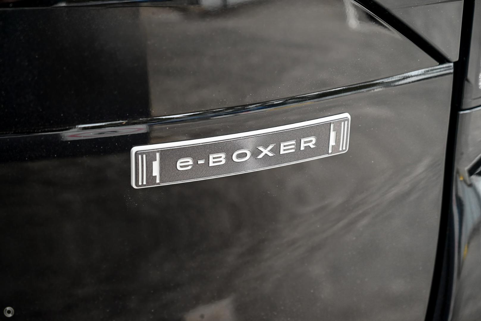 2025 Subaru Forester Hybrid Sport — photo 14