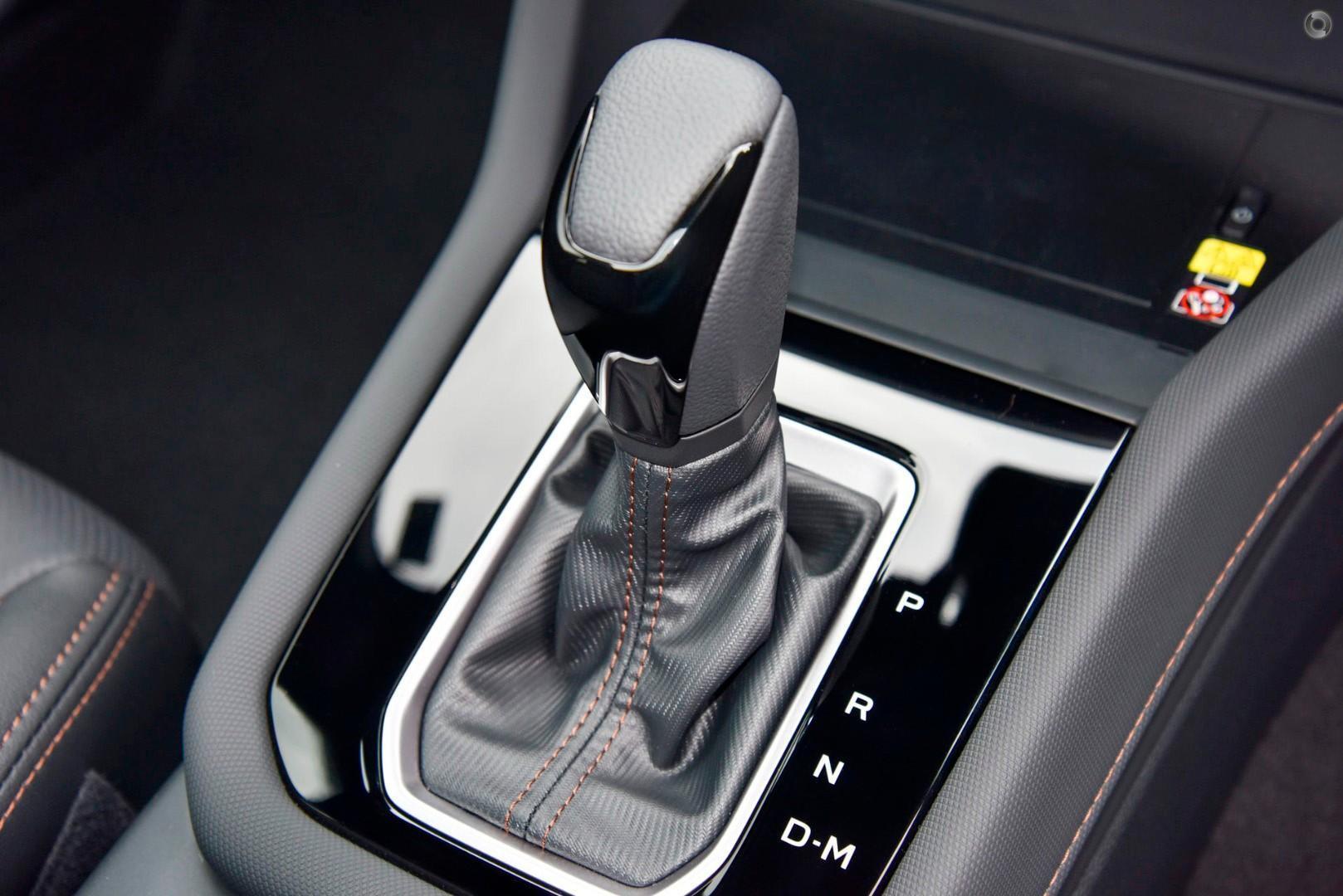 2025 Subaru Forester Hybrid Touring — photo 15