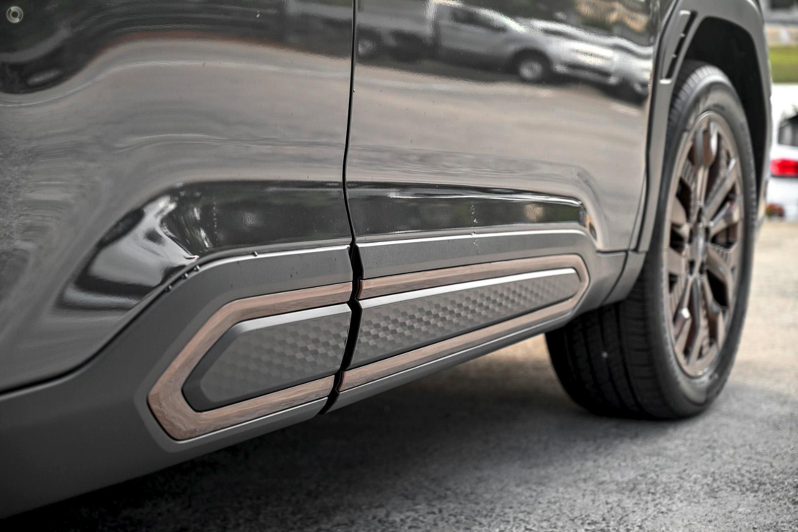 2025 Subaru Forester Hybrid Sport — photo 2
