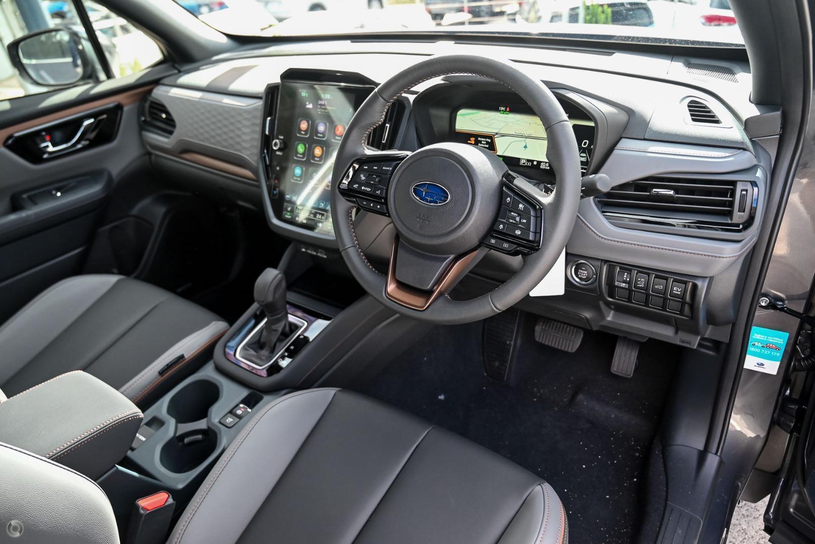 2025 Subaru Forester Hybrid Sport — photo 6