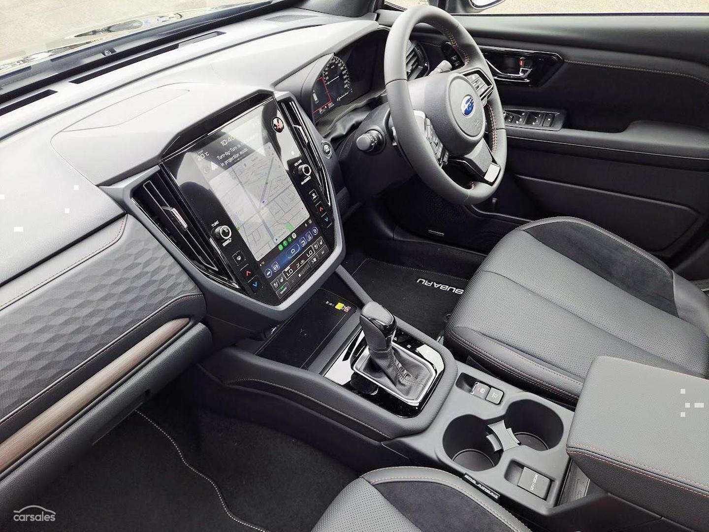 2025 Subaru Forester Hybrid Touring — photo 17