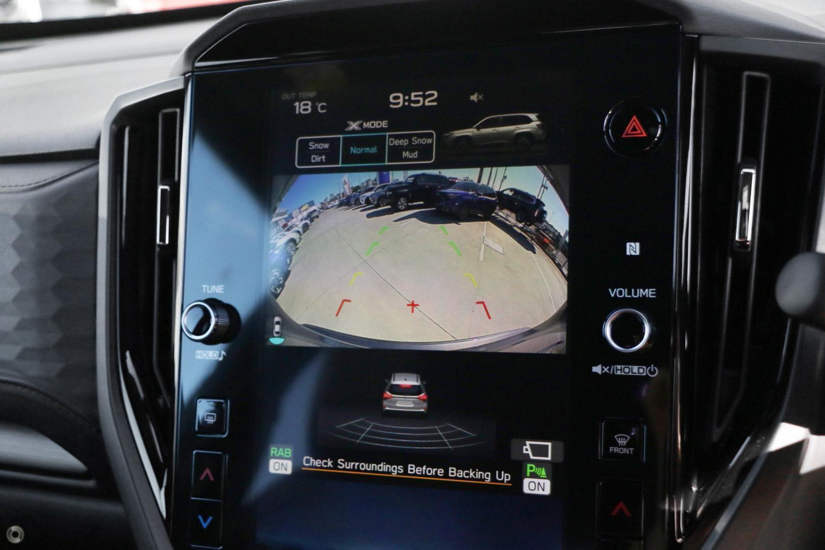 2025 Subaru Forester Hybrid Touring — photo 14