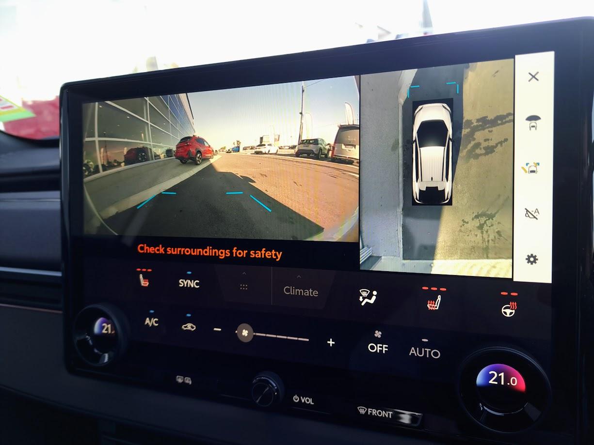 2025 Subaru Solterra AWD — photo 19