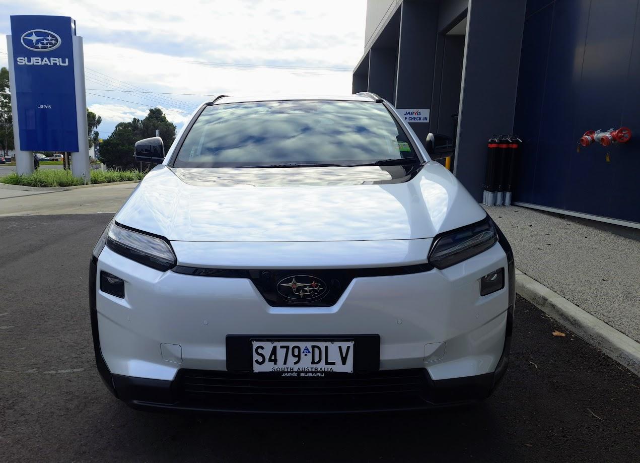 2025 Subaru Solterra AWD — photo 2