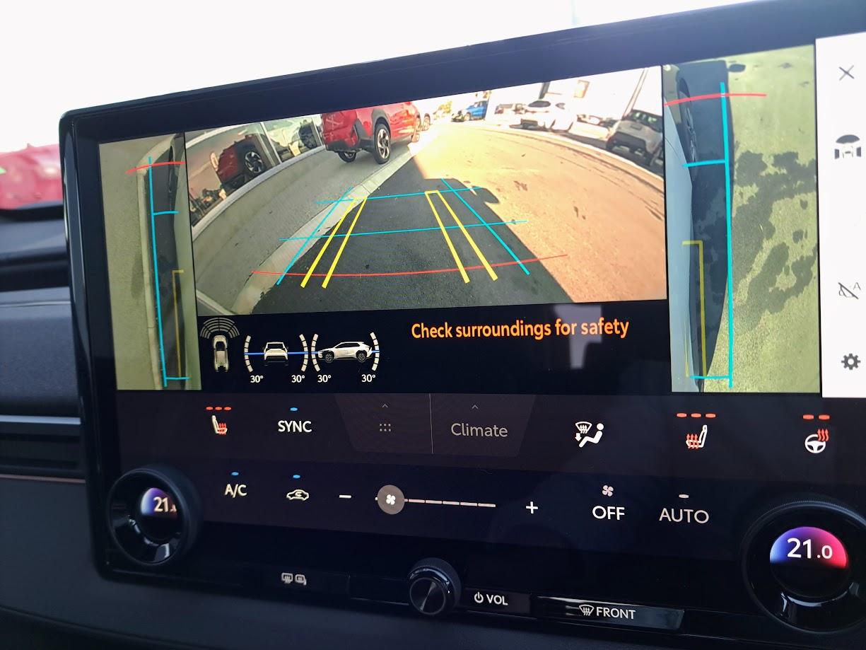 2025 Subaru Solterra AWD — photo 20
