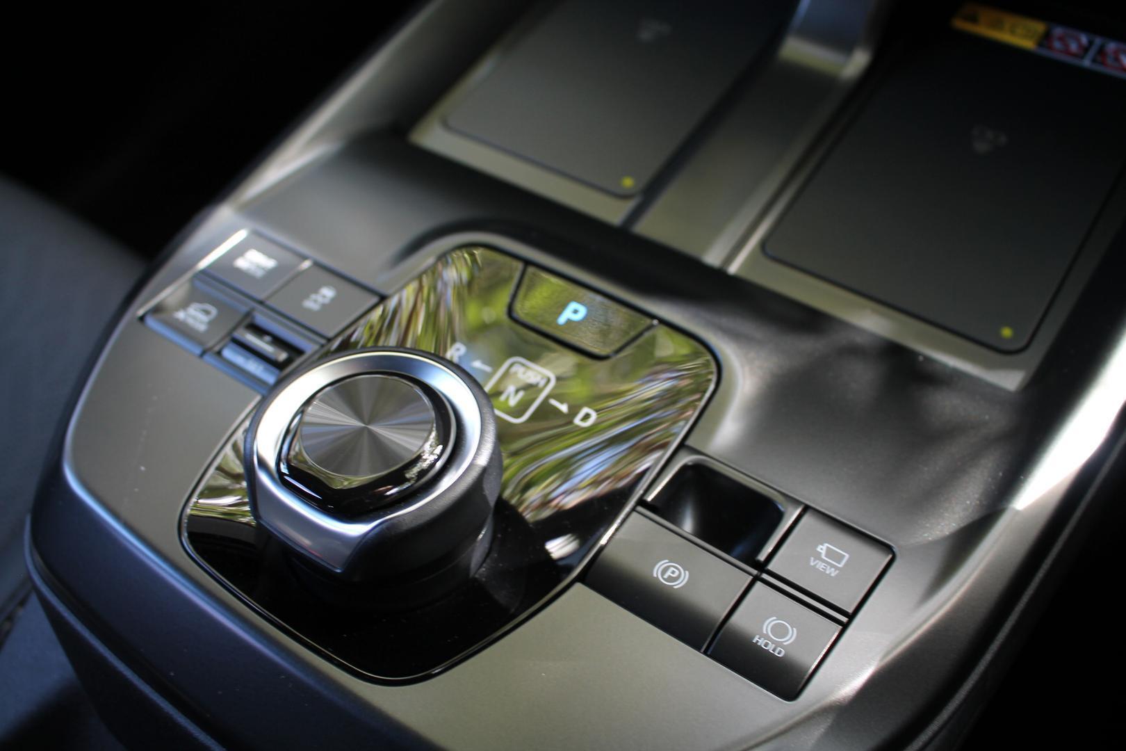 2025 Subaru Solterra AWD — photo 12