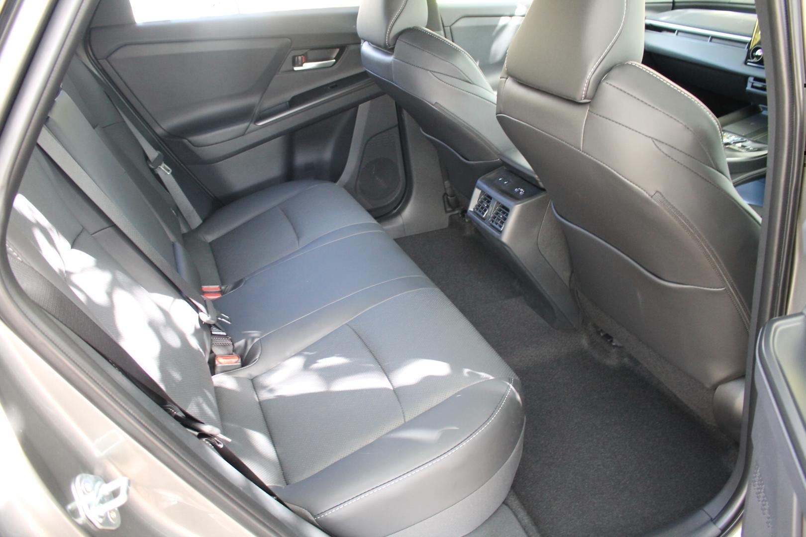 2025 Subaru Solterra AWD — photo 15