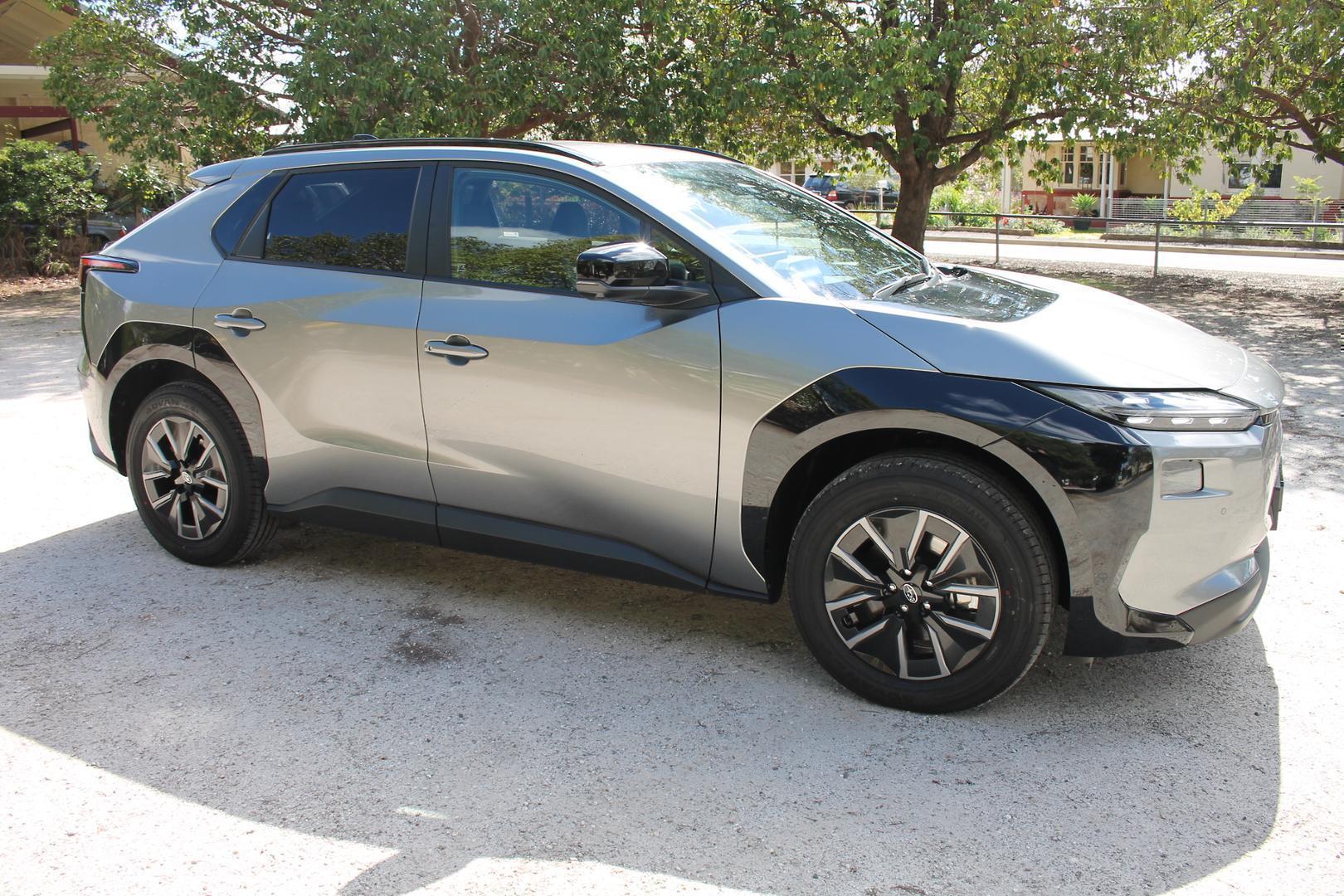 2025 Subaru Solterra AWD — photo 19