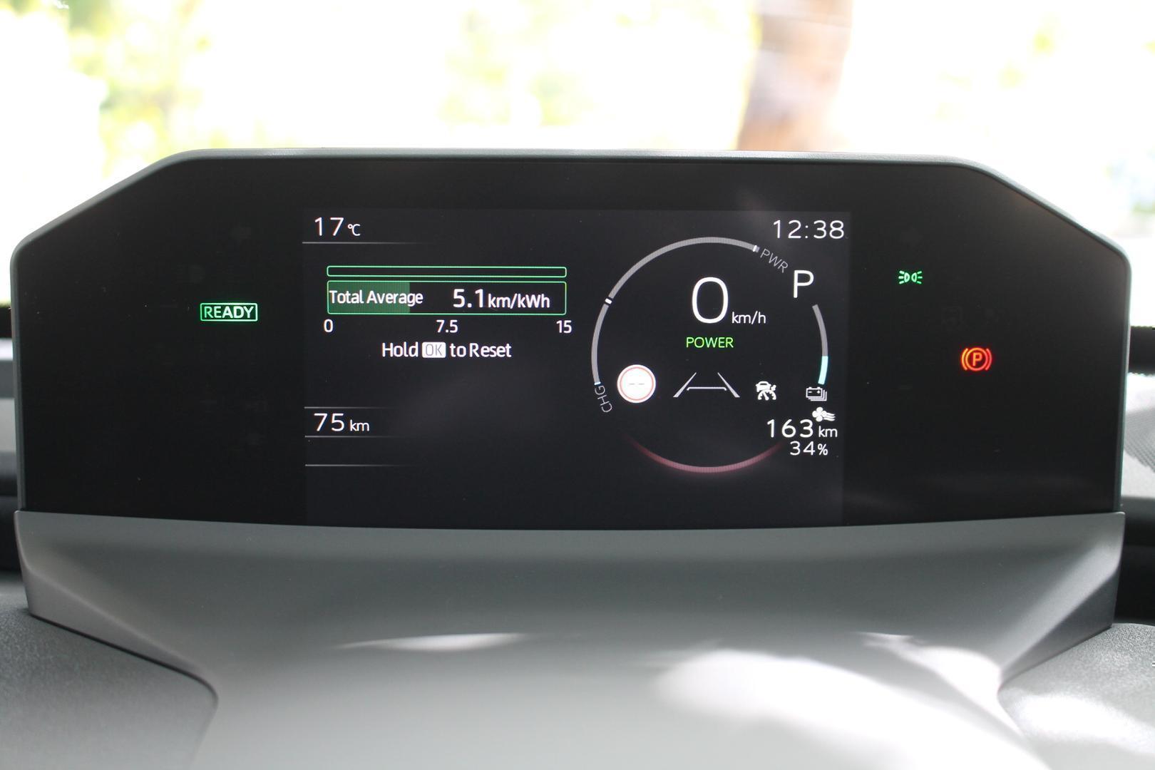 2025 Subaru Solterra AWD — photo 9